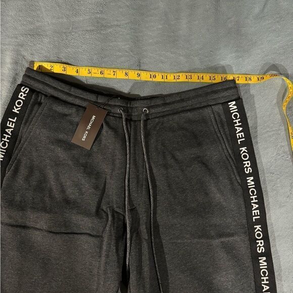 MICHAEL KORS MENS Logo tape SHORTS L - Picture 7 of 16